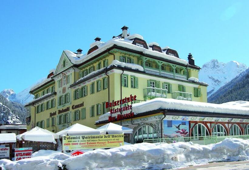 Hotel Dolomiti Schloss