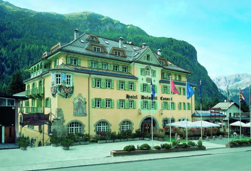 Hotel Dolomiti Schloss