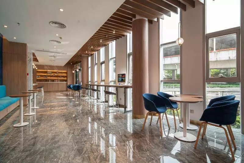 호텔 Holiday Inn Express Shanghai Jinqiao Central, An Ihg