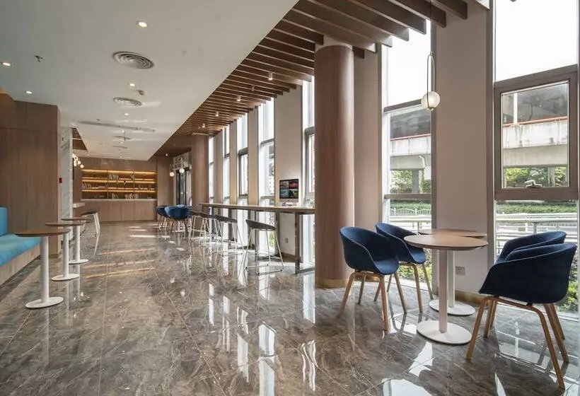 호텔 Holiday Inn Express Shanghai Jinqiao Central, An Ihg