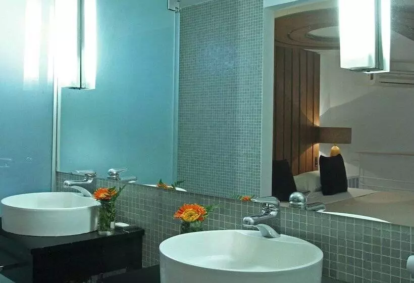 هتل Htl 9 De Julio Bsas