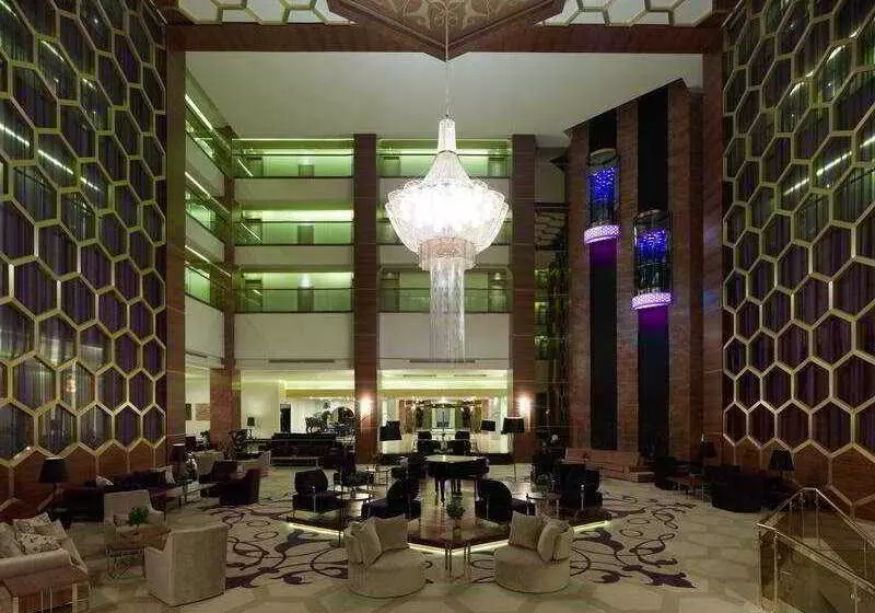 酒店 Kaya Izmir Thermal & Convention