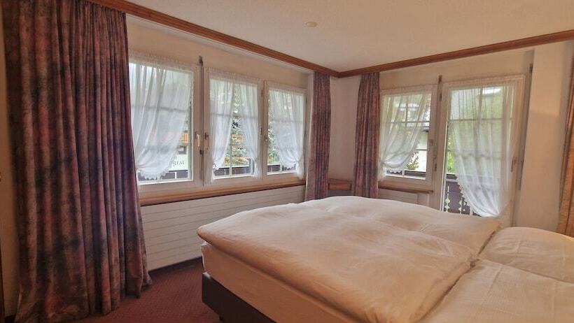 هتل La Perle Apartments