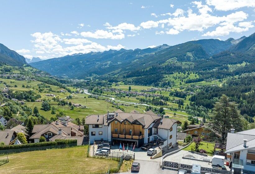 호텔 La Roccia Wellness