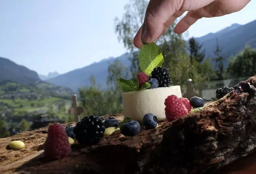 Отель La Roccia Wellness