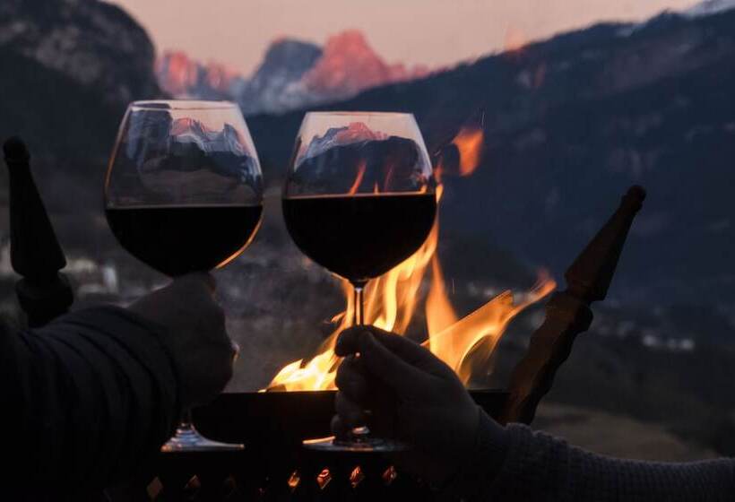 호텔 La Roccia Wellness