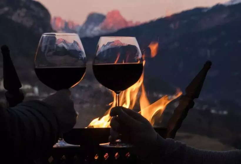 Отель La Roccia Wellness