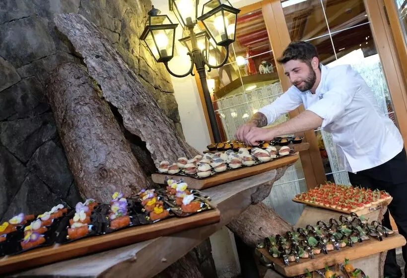 Отель La Roccia Wellness