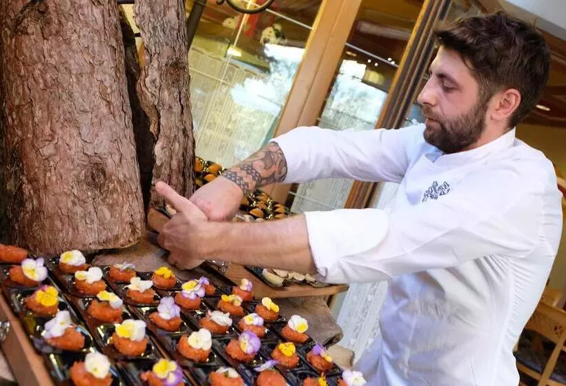 Отель La Roccia Wellness