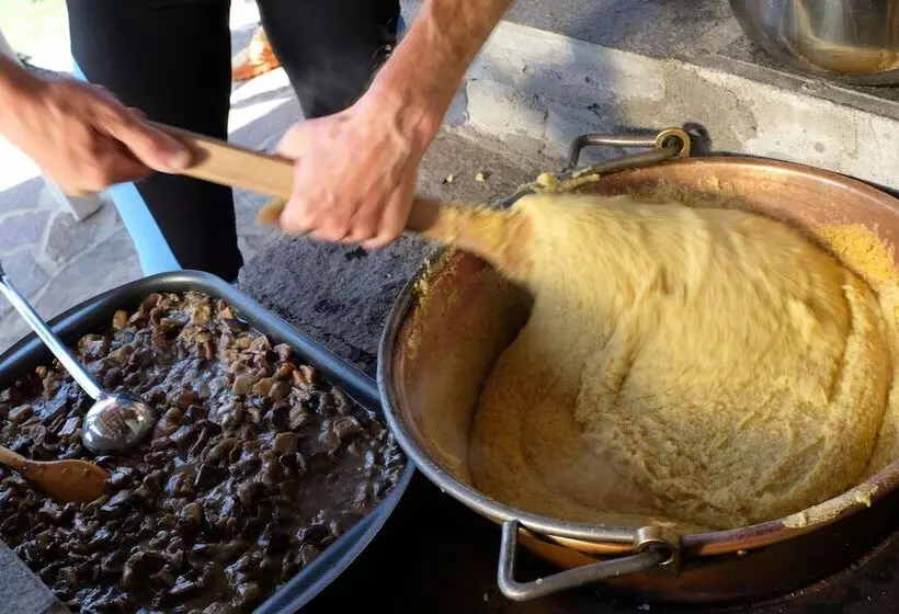 Отель La Roccia Wellness