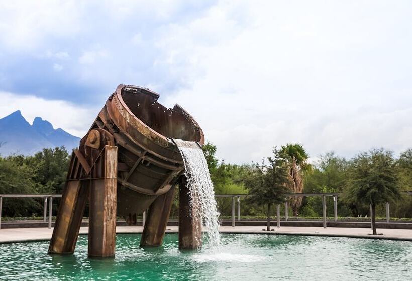 فندق One Monterrey Aeropuerto