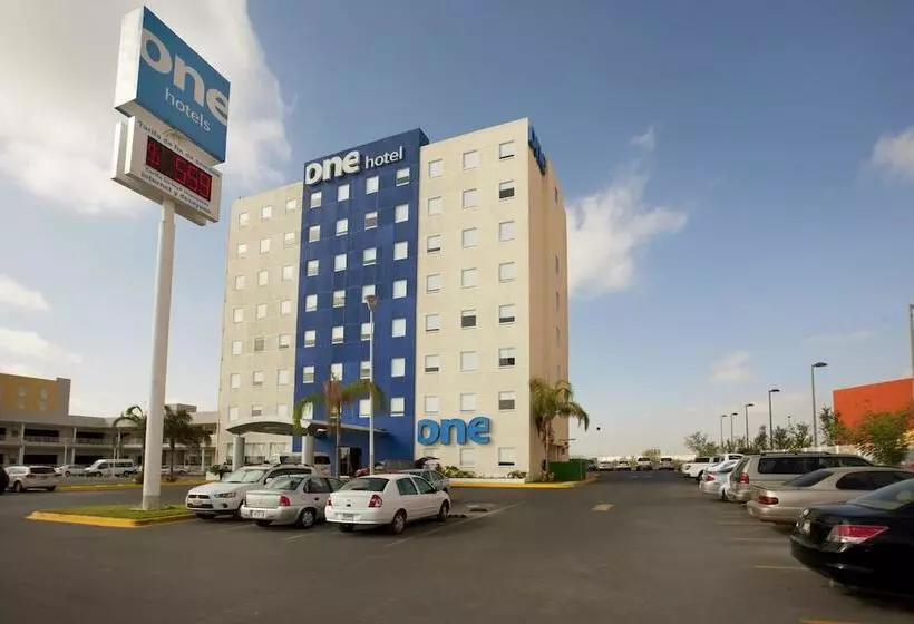 هتل One Monterrey Aeropuerto