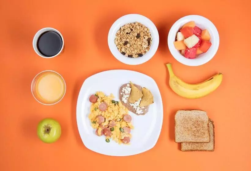 فندق One Puebla Finsa