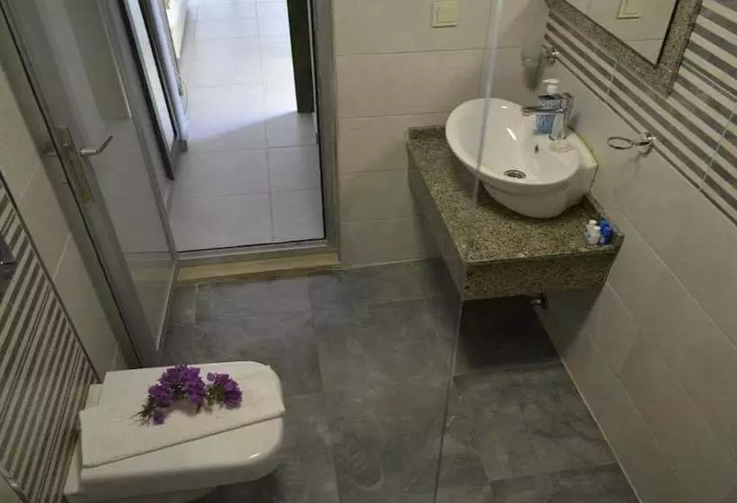 호텔 Pine Beach Boutique