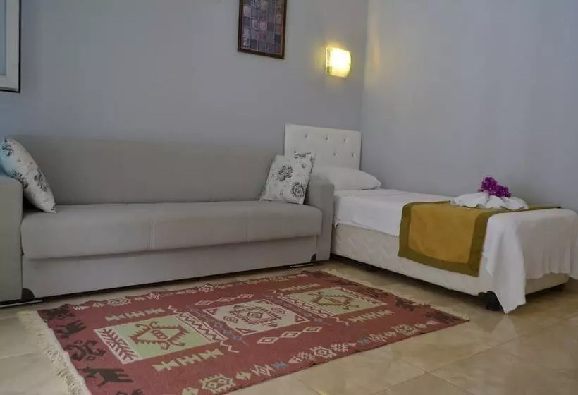 호텔 Pine Beach Boutique