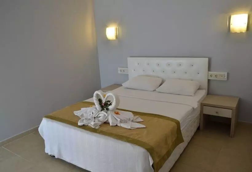 호텔 Pine Beach Boutique