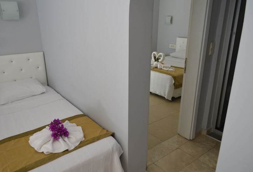 בית מלון כפרי Pine Beach Boutique