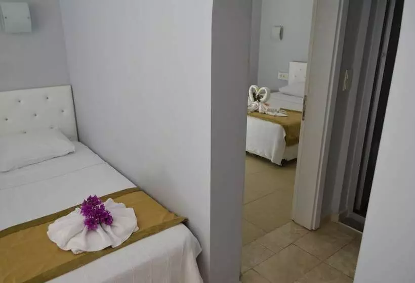 호텔 Pine Beach Boutique