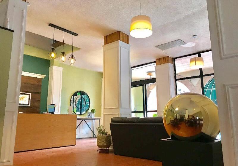 فندق Plaza Morelia