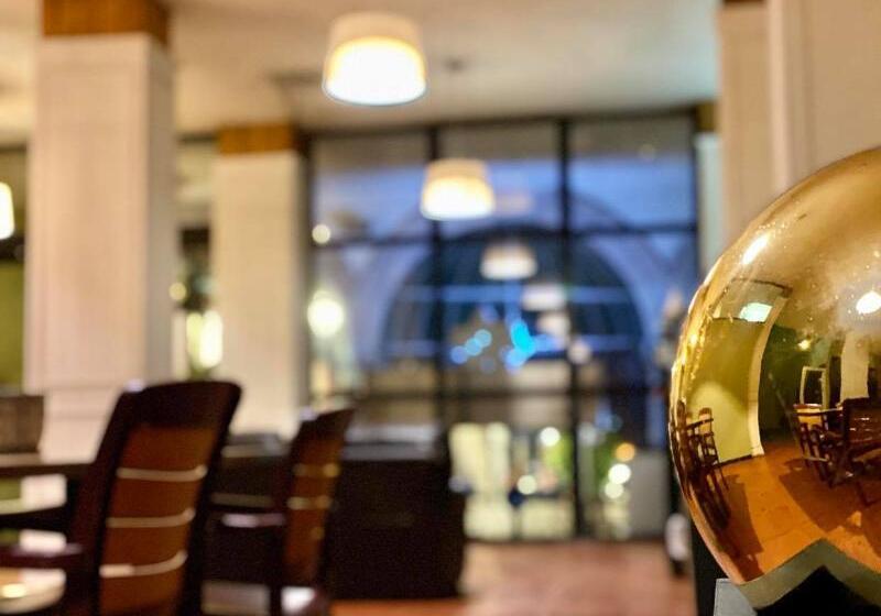 فندق Plaza Morelia