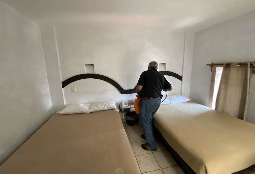 فندق Plaza Morelia