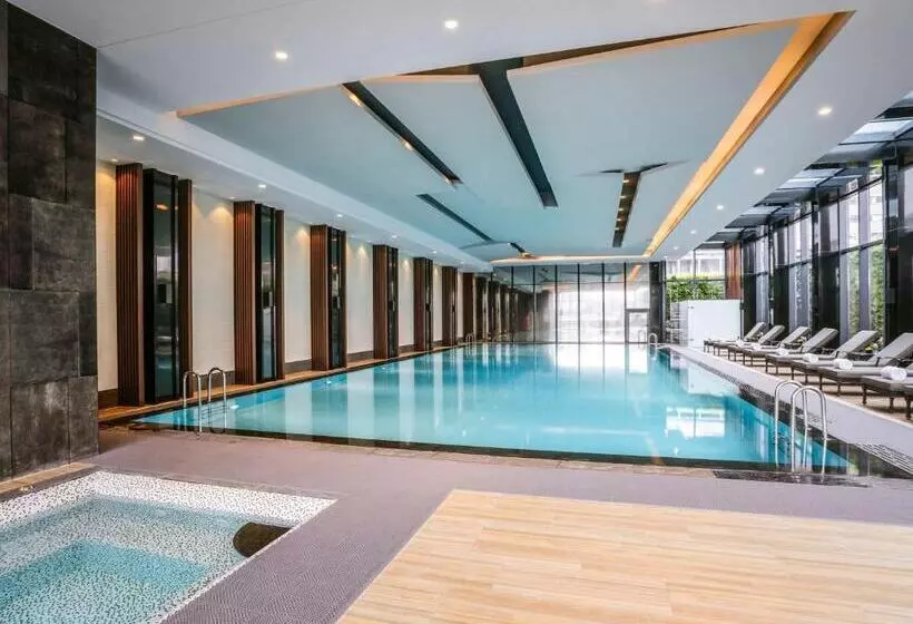 Otel Pullman Shanghai Jing An