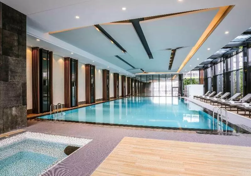 Otel Pullman Shanghai Jing An