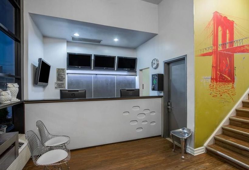 فندق Super 8 By Wyndham Brooklyn / Park Slope