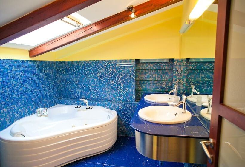 پانسیون Forza Lux Guest House