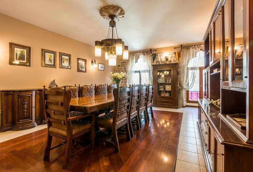 پانسیون Forza Lux Guest House