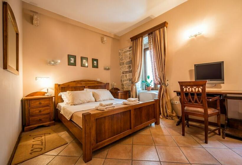 پانسیون Forza Lux Guest House