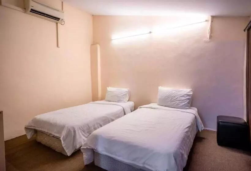 ペンション Labis Sunrise Farm Stay