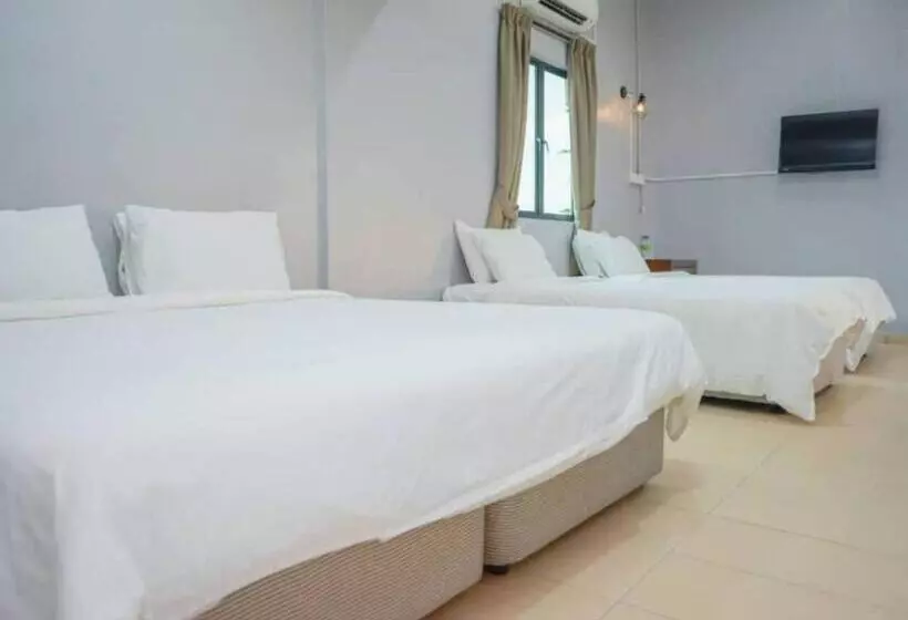 ペンション Labis Sunrise Farm Stay