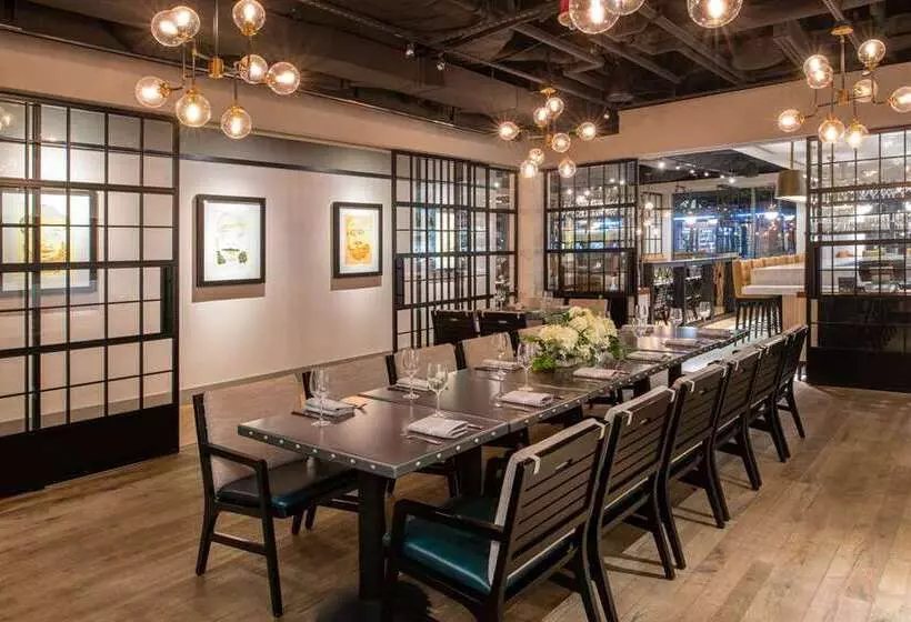 1000, Lxr Hotels & Resorts