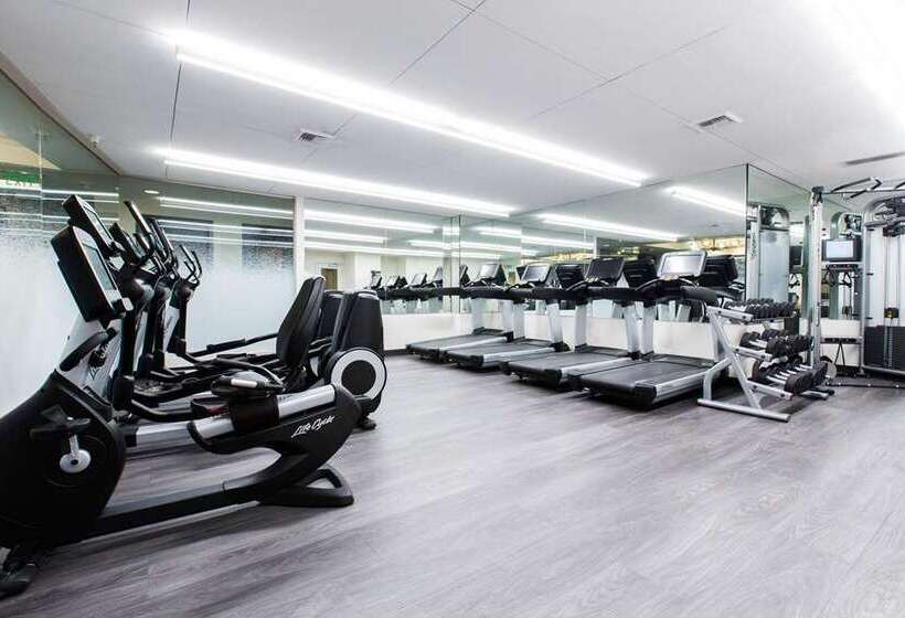 1000, Lxr Hotels & Resorts