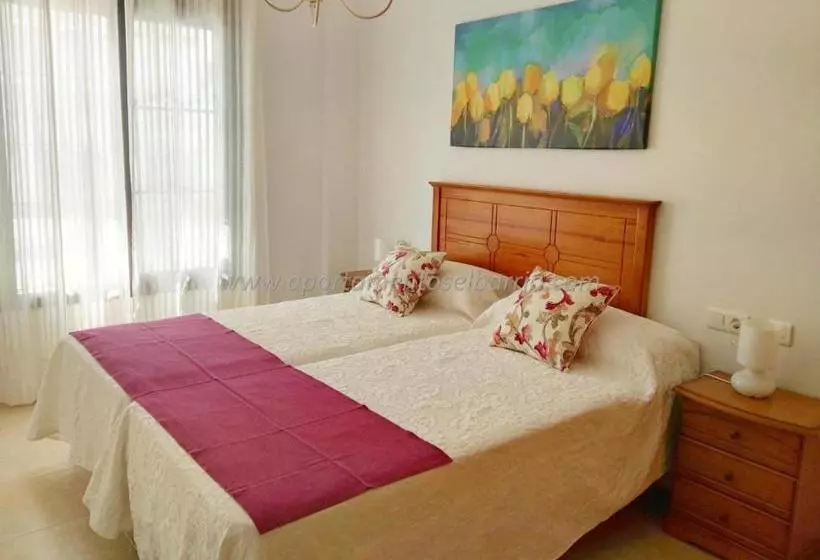 Apartamentos El Barrio