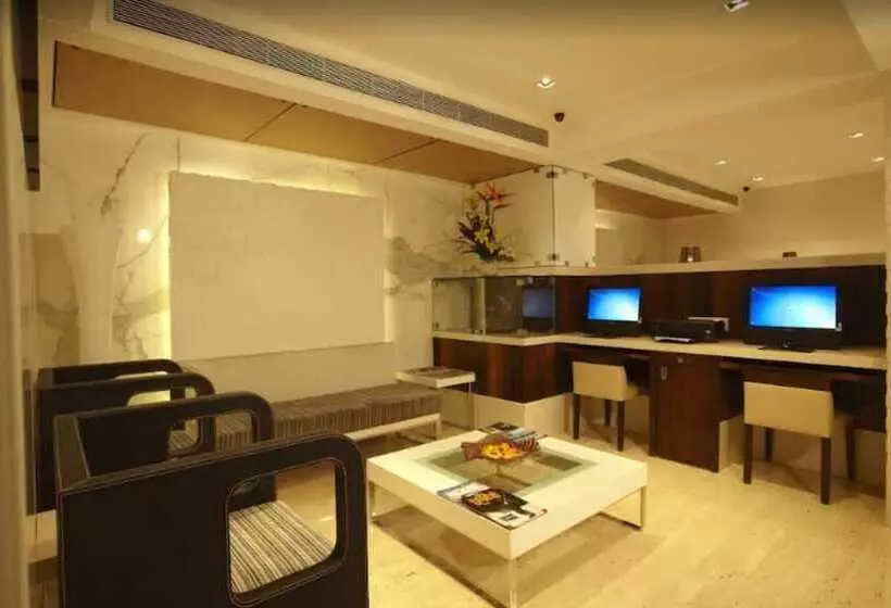 Hotel Bawa Continental