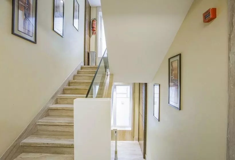 Hotel Bawa Continental