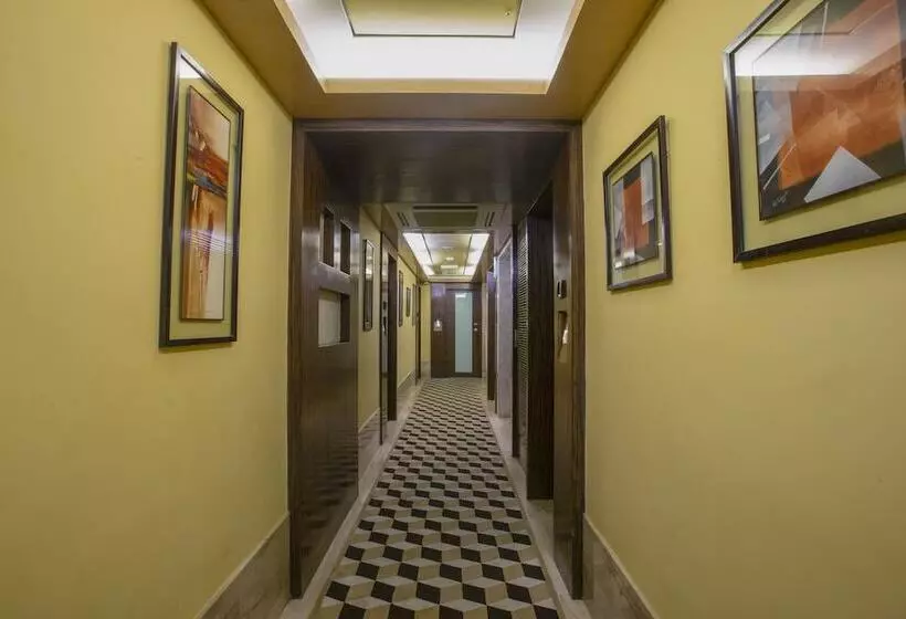 Hotel Bawa Continental