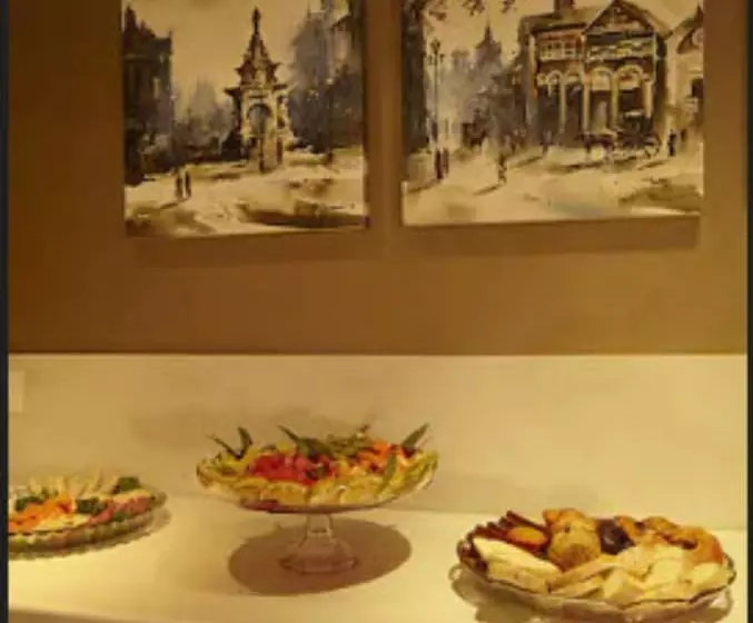 Hotel Bawa Continental