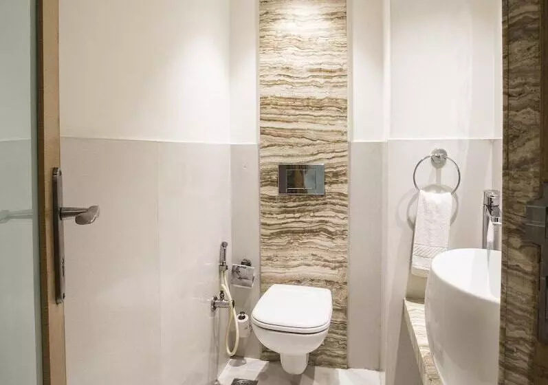 Hotel Bawa Continental