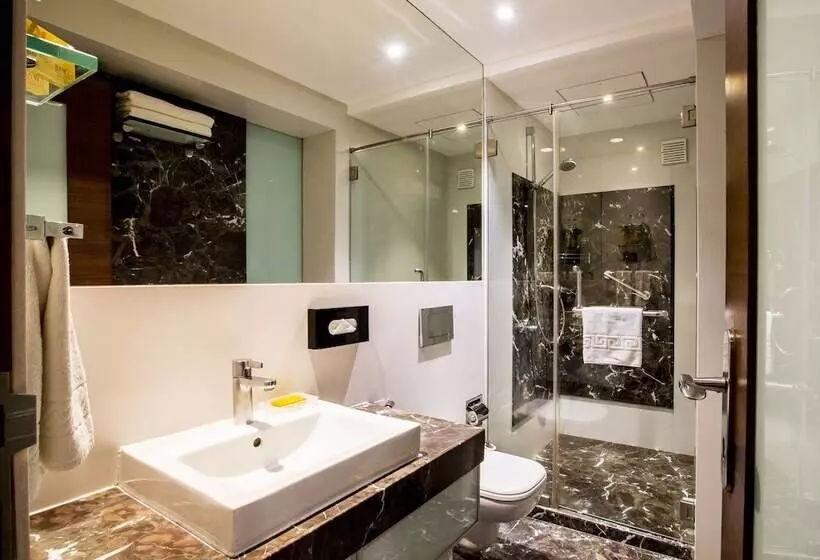 Hotel Bawa Continental