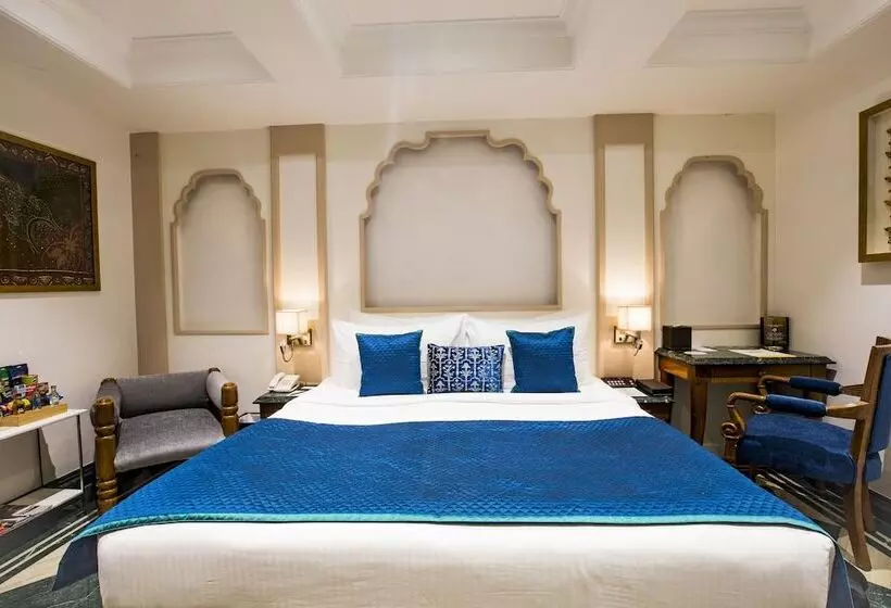 Hotel Bawa Continental