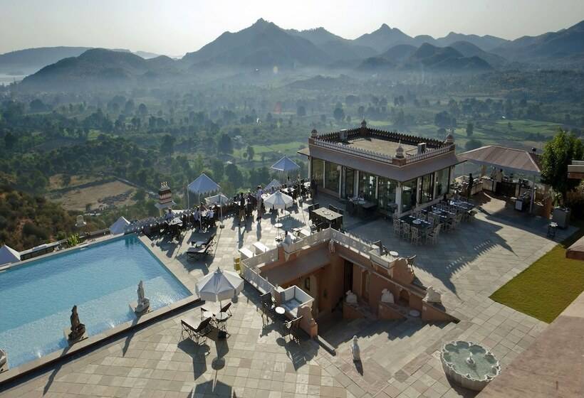 בית מלון כפרי Fateh Garh Resort By Fateh Collection