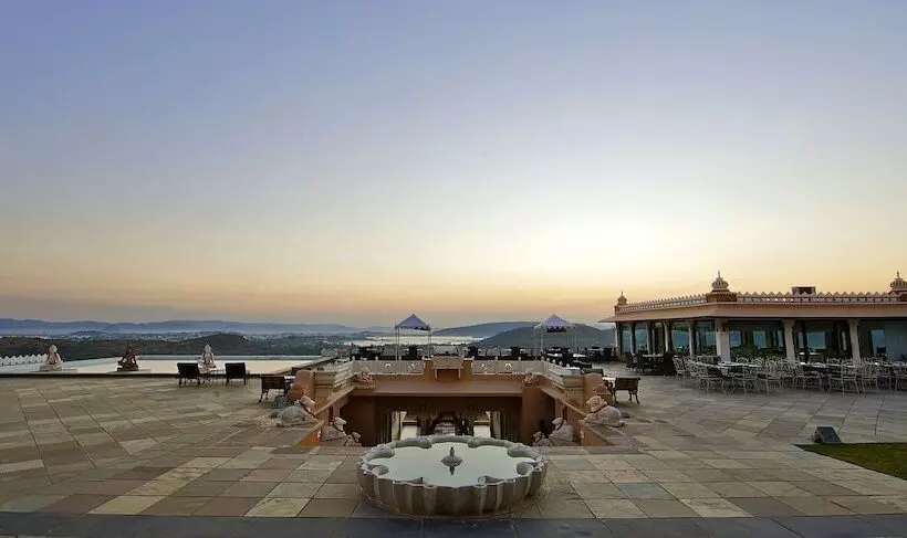 Hotel Fateh Garh Resort By Fateh Collection