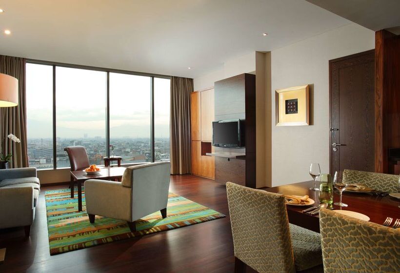 בית מלון כפרי Hilton Bandung