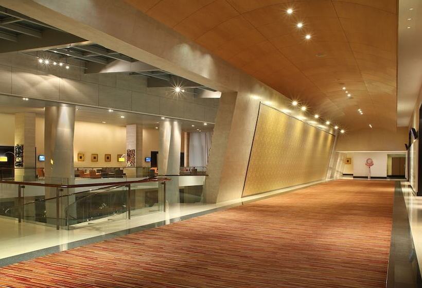 בית מלון כפרי Hilton Bandung