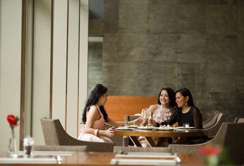 בית מלון כפרי Hilton Bandung