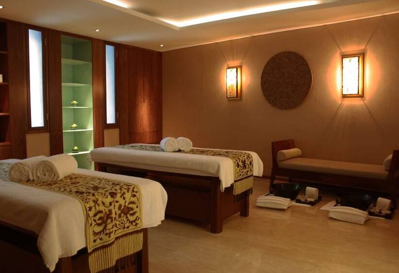 בית מלון כפרי Hilton Bandung