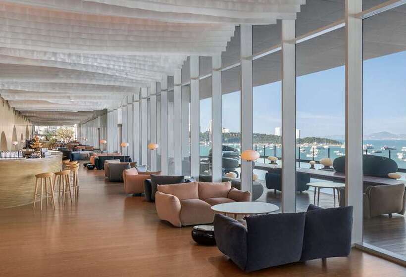 ホテル Hilton Pattaya